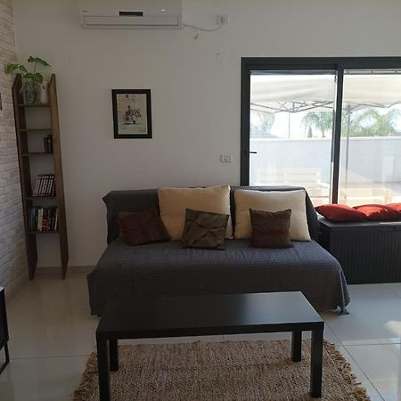 נוגה בגולן Apartamento Qaşrīn Exterior foto
