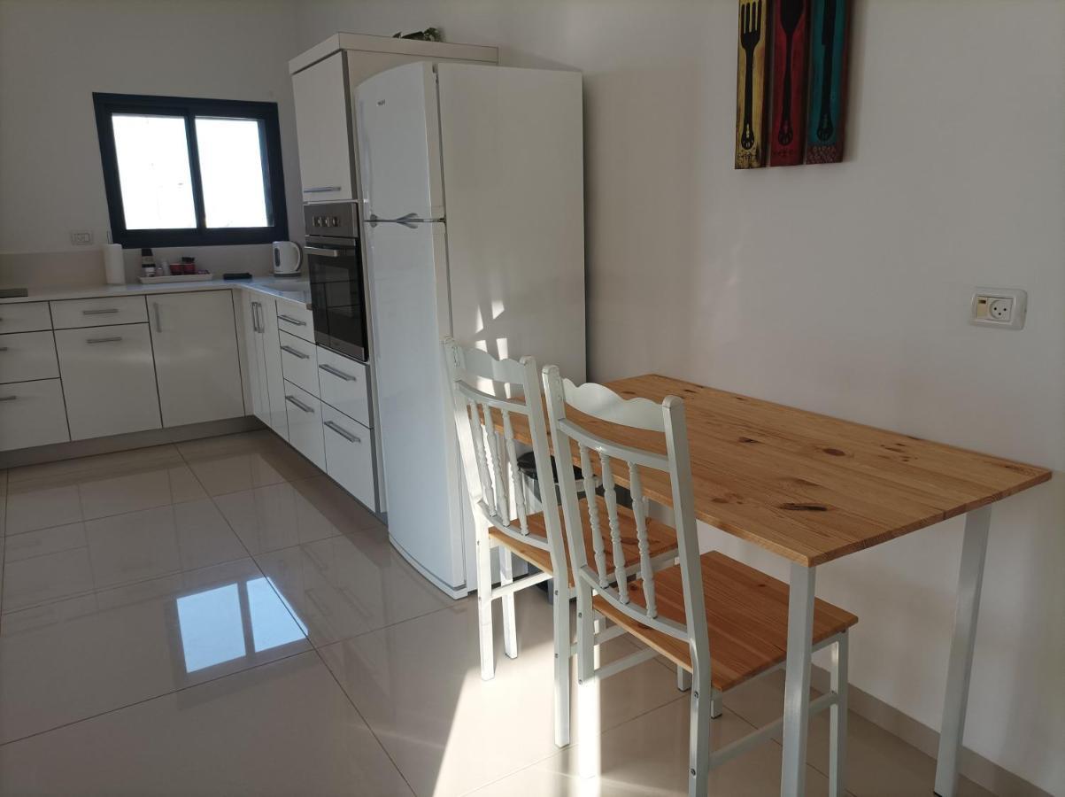 נוגה בגולן Apartamento Qaşrīn Exterior foto