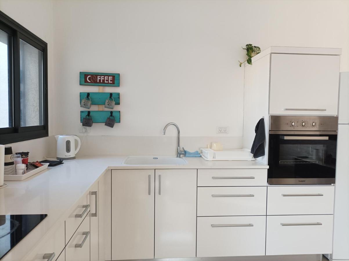 נוגה בגולן Apartamento Qaşrīn Exterior foto