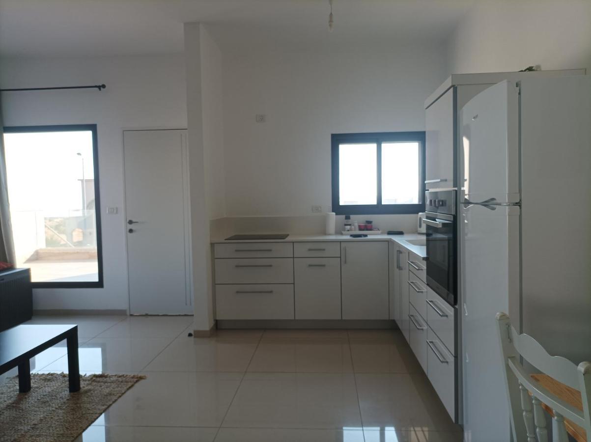 נוגה בגולן Apartamento Qaşrīn Exterior foto